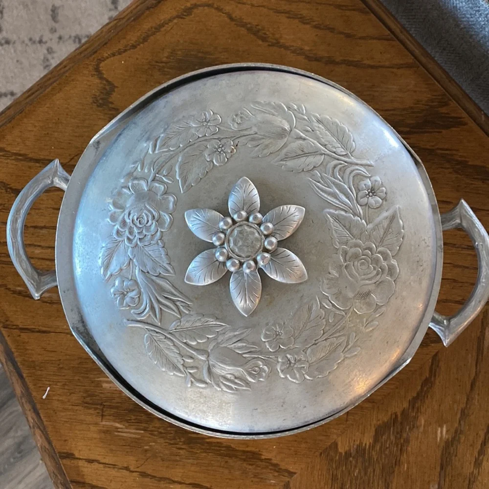 Vintage Everlast Hand Forged Aluminum Casserole Bowl with Lid 8” Interior
